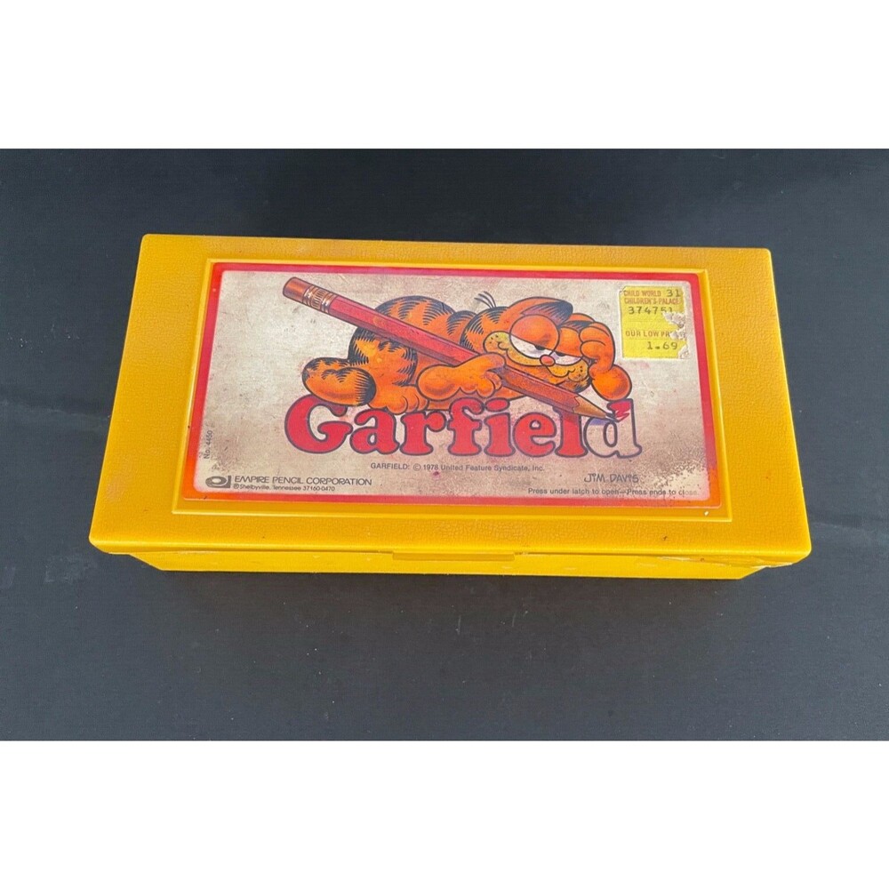 Vintage 1978 Garfield Pencil Box